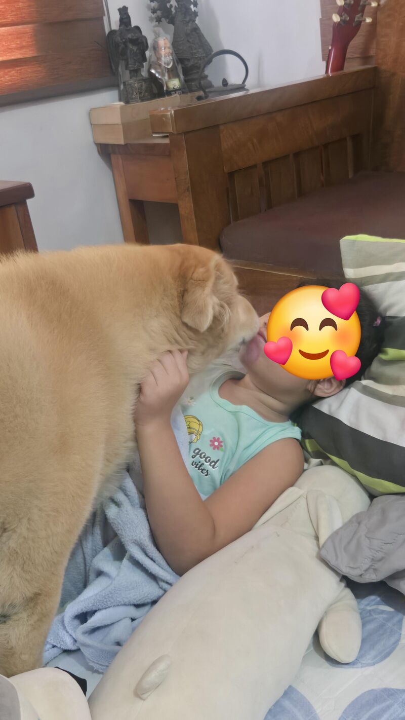 Bis kisses from Bruno. 😍