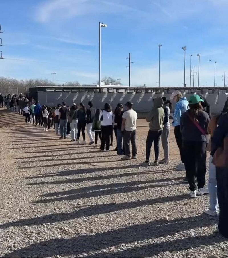 Meanwhile…Down in the town of El Paso, TX 💖 🐕 🐶